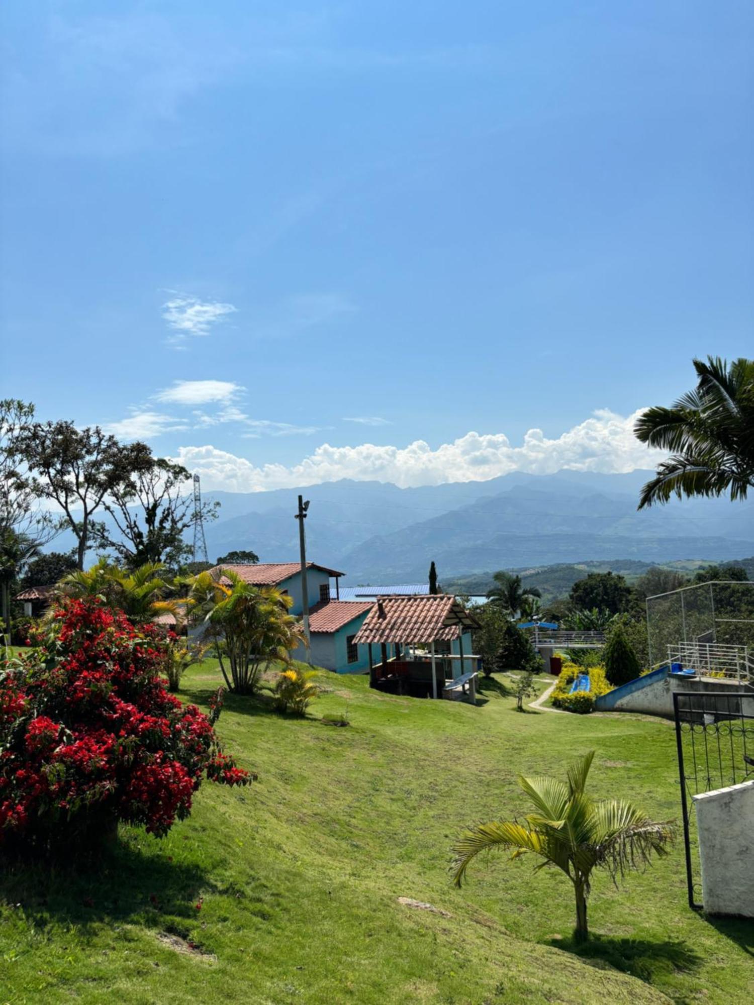 Finca Vacacional Guanani ソコロ エクステリア 写真